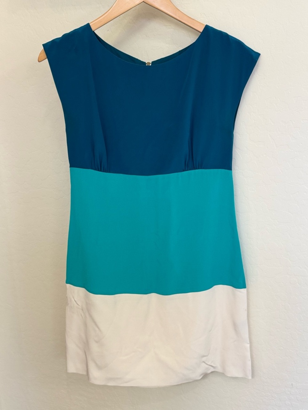 Eliza J Colorblock Shift Dress Navy Teal Cream Sleeveless Size 6P 100% Silk
